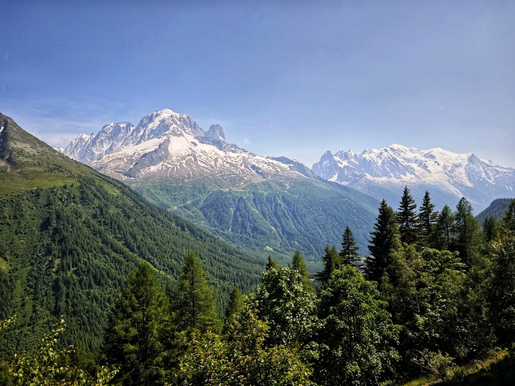 Panorama desde el Grand Balcon Sud, Aiguille Verte y Mont-Blanc