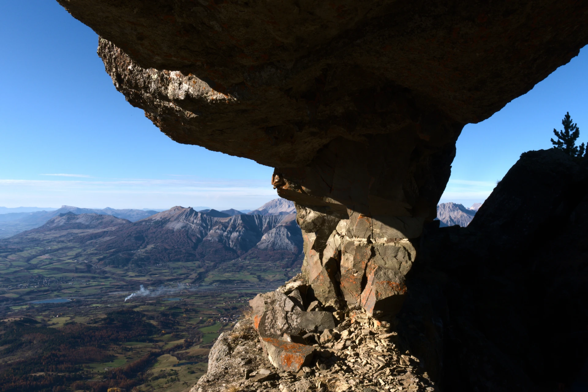 Arco de roca en el Champsaur