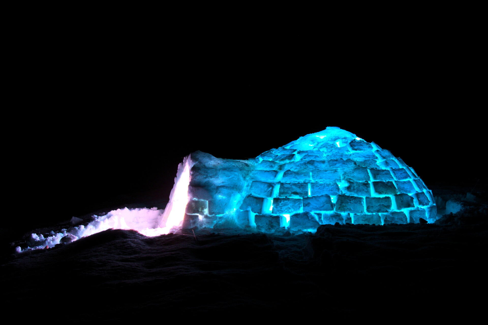 Construir un iglú de nieve