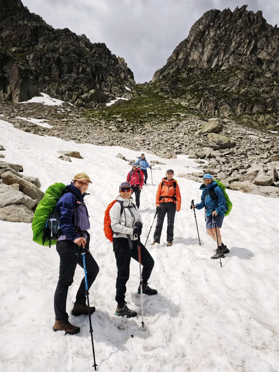 Fenêtre d'Arpette con nieve (junio) - TMB