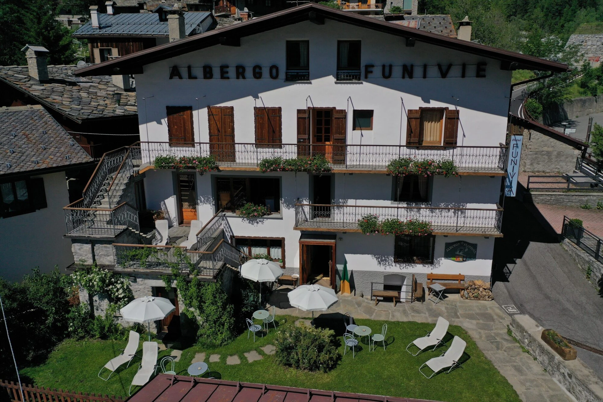 Hôtel Funivia en Courmayeur, a mitad de recorrido del TMB