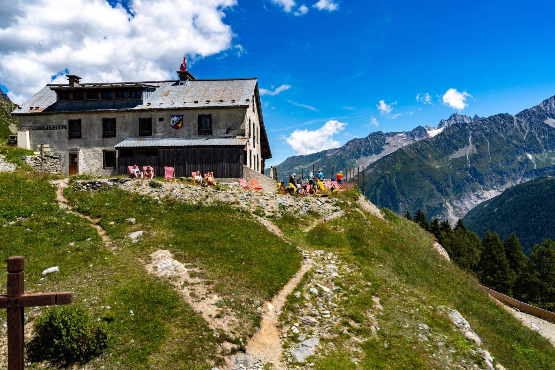 Refuge de la Flégère, balcón sur frente al macizo del Mont-Blanc