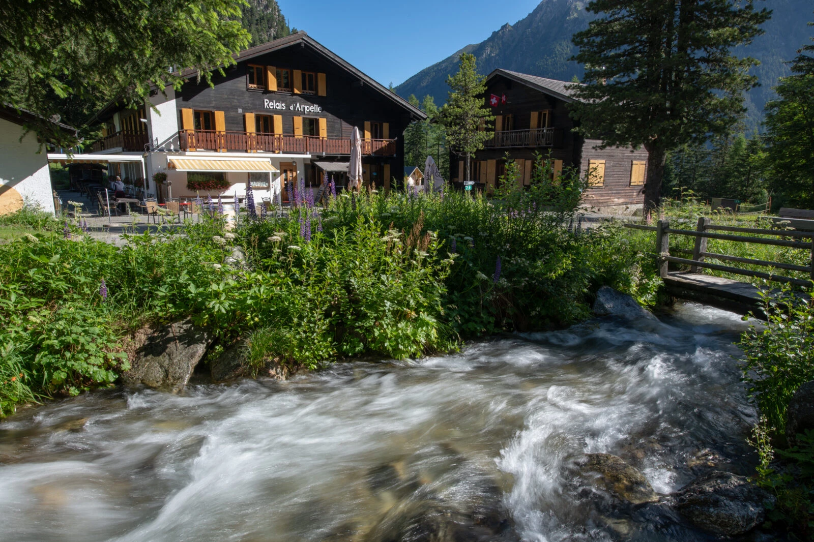 Relais d'Arpette al pie de la Fenêtre d'Arpette