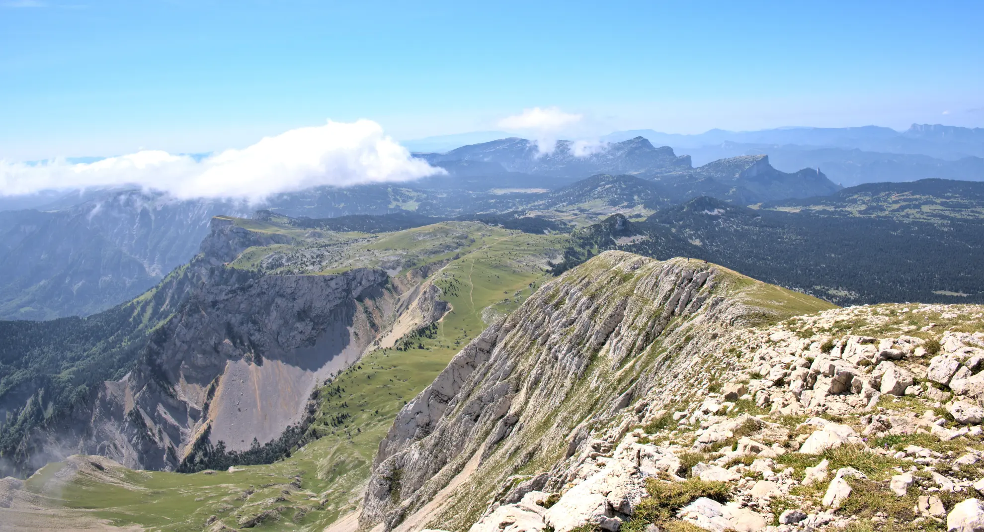 Vista panorámica desde el Grand Veymont: Vercors, Trièves y Alpes
